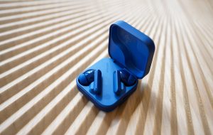 آیا تفاوت معنی داری بین CMF وجود دارد که سه گوش جدید بی سیم بودجه جدید وجود ندارد؟ آیا تفاوت معنی داری بین CMF وجود دارد که سه گوش جدید بی سیم بودجه جدید وجود ندارد؟